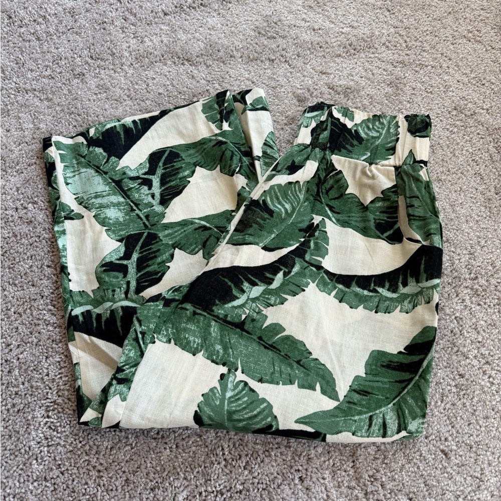 Kourt Banana Leaf Linen Pants, size M (NWOT!) ✨